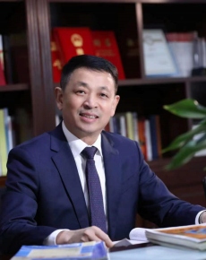 彭建平：广州天省实验学校党总支书记、校长