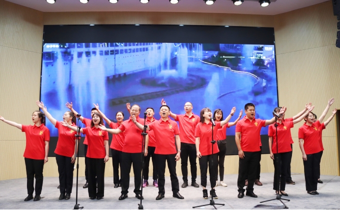 不忘初心强党性，立足岗位建新功