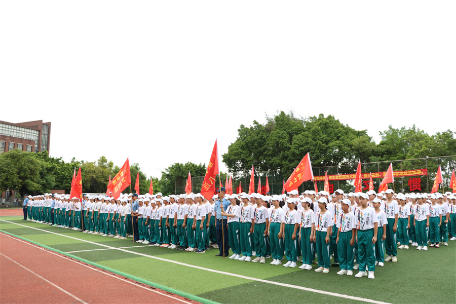 全体师生.jpg